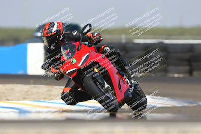 media/Sep-20-2025-TrackDaz (Sat) [[27f0cde673]]/C Group/1240pm (Turn 1)/